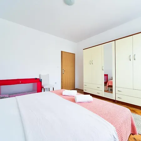 アパート Josip *